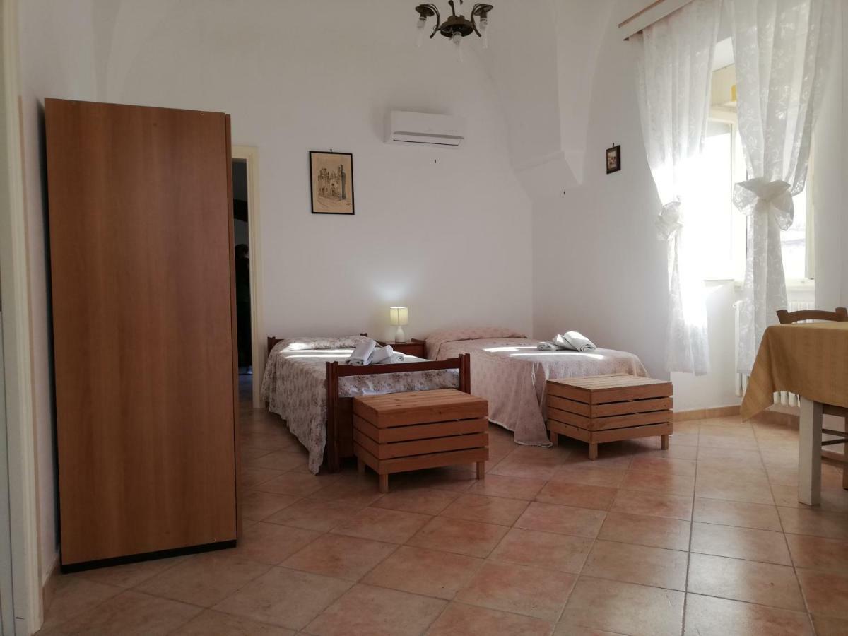 Ferienwohnung Centro Storico Di Castro Marina Exterior foto